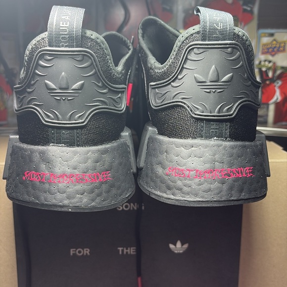 Star Wars x adidas men’s  nmd r1 ie6000 size 9us - Picture 3 of 6